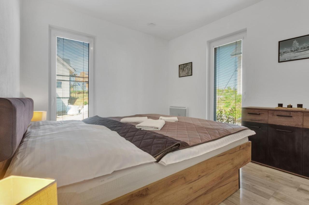 Family Apartments Klinovec Loučná pod Klínovcem Dış mekan fotoğraf